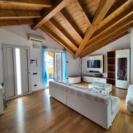 Holiday home 2' From Monate 5' From Euratom, Wi-fi *